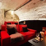 CMG Jacques /Pantheon